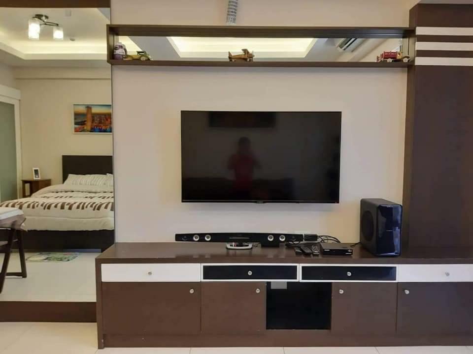 Pico De Loro Resort Condotel Насугбу Екстериор снимка